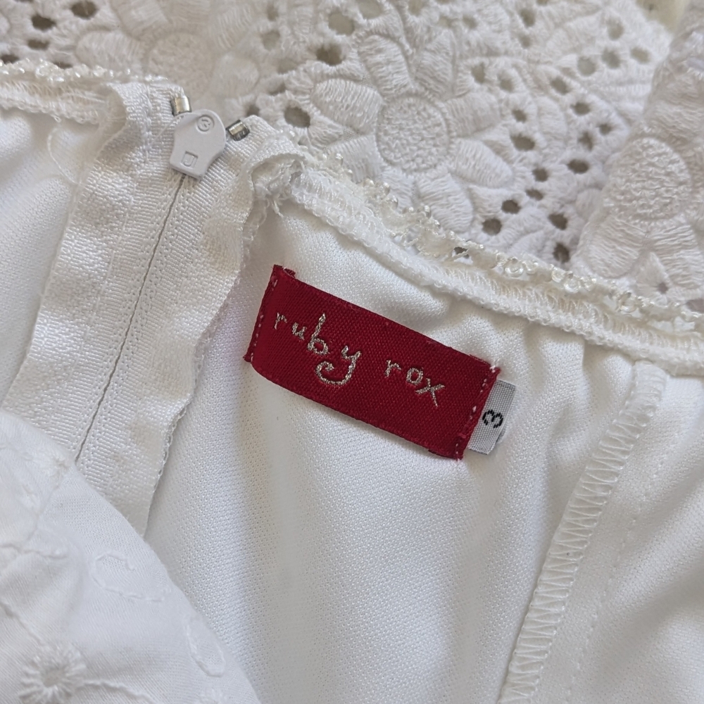 Vintage Ruby Rox White Embroidered Strapless Dres… - image 7